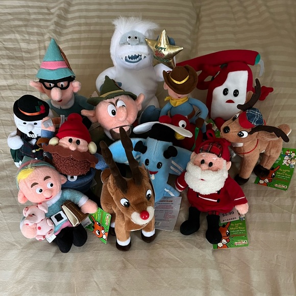 CVS Other - CVS Rudolph 1999 12 Piece The Island of Misfit Toys Collectable Beans